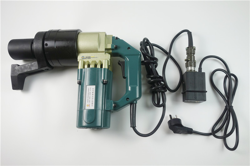 電動(dòng)力矩扳手圖片